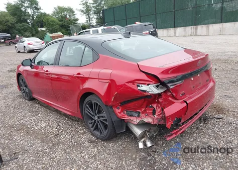 2025 Toyota Camry Xse z USA, uszkodzony, nr VIN 4T1DBADK4SU007747